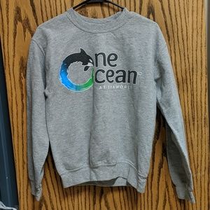 Grey Seaworld crewneck sweatshirt